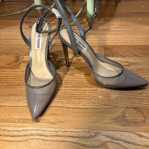 Steve Madden Alessi Pump